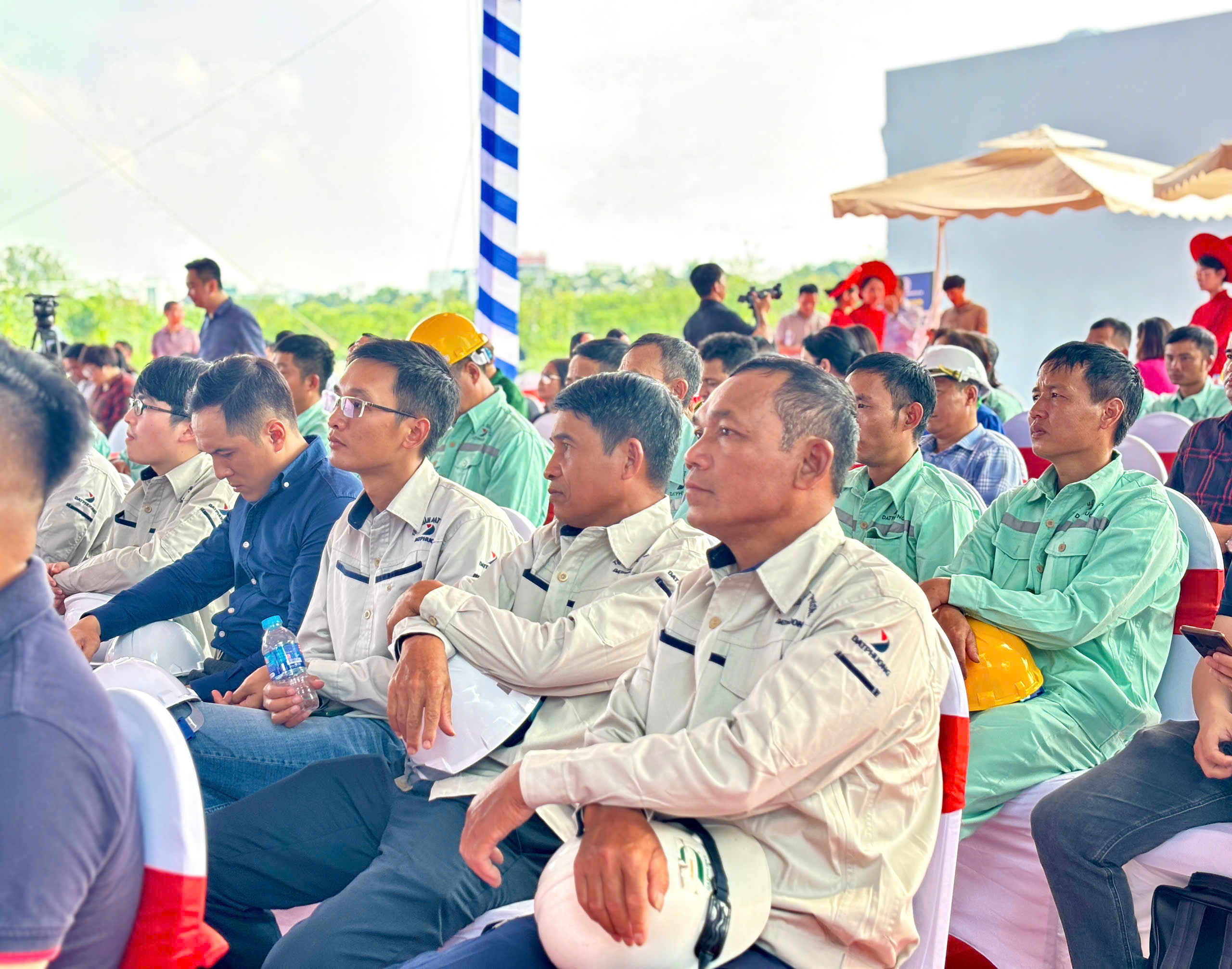 z7098518704077_a7edf1b269868a1161f005c83c355baf